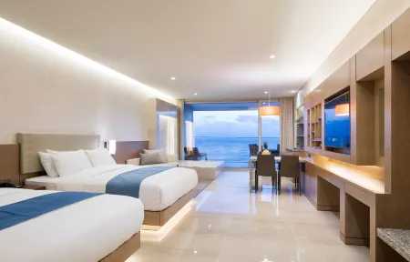 Sun Cruise Resort and Yacht