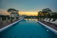Prestige Residences at Golden Valley by Grand United Hospitality - Pools