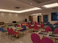 Vienna Hotel (Sanjiang Bell Tower Bird's Nest Distribution Center) - فطور