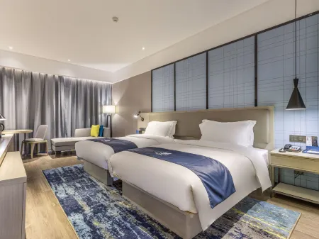 Echarm Hotel(subway station store in Fuzhou University Town) Отели рядом с достопримечательностью «Fujian University of Agriculture and Forestry (Qishan Campus)»