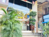 Grand Central Hotel Mandalay Hotel berhampiran Biara Atumashi