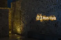 Found Land Hotel