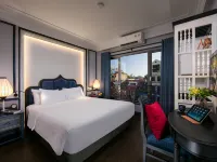La Beaute Boutique Hotel & Spa Hotels near Cau Go Street