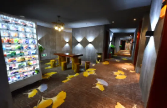 Yang Qingchun Theme Hotel (Taiyuan Qinxian North Street Shuangxi City)