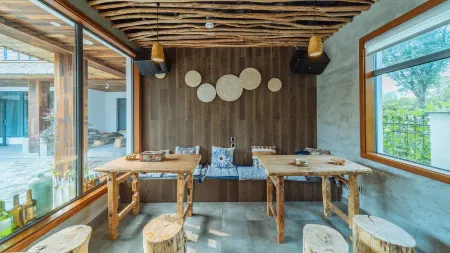 Ginkgo Homestay Отели рядом с достопримечательностью «Changxing Badujie Scenic Area»