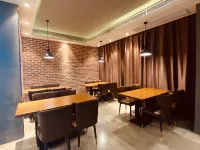 James Joyce Coffetel (Zhanjiang Wanda Plaza Huaduhui) - breakfast