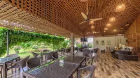 Golden Palm Resort Отели в г. Панглао