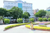 Liberty Hotel Saigon Greenview Các khách sạn ở Khu Tây ba lô