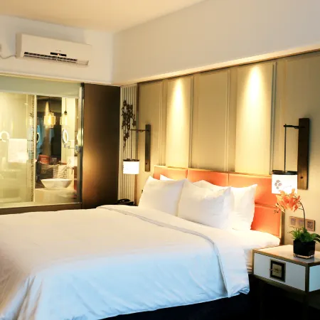Clifford Hotel Resort Centre Panyu Отели рядом с достопримечательностью «Панью»