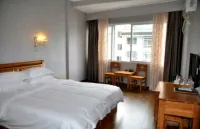 Pingwu Yinxing Hotel