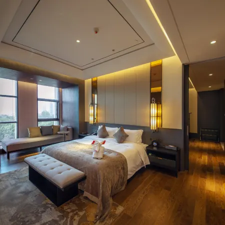 National Treasure Pury Hotel