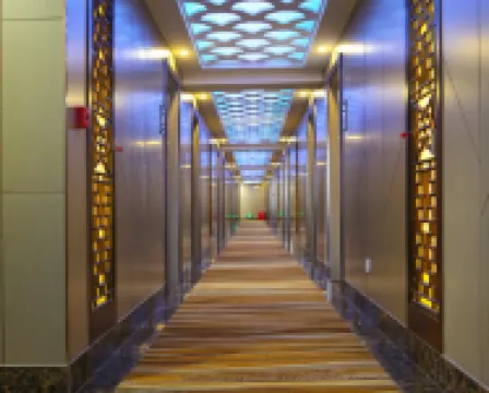 Yingkou Yudingyu Longge Business Hotel 1 (Wanda Plaza)