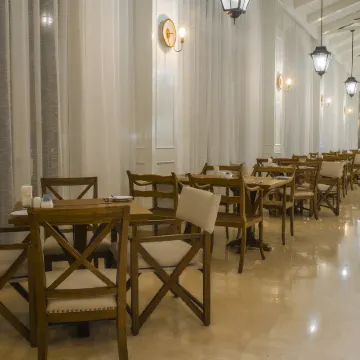 Riyuewan Legend Hotel