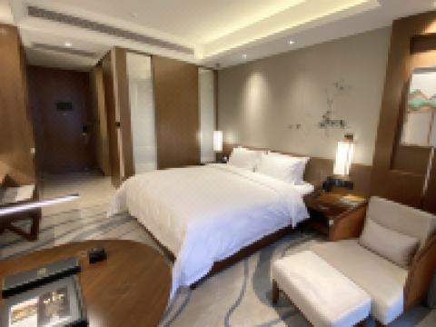 汉中天汉景逸酒店 - 高级大床房