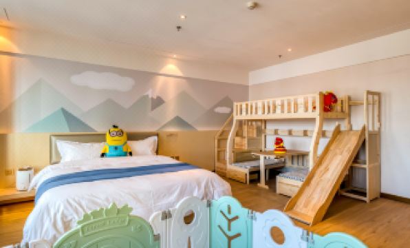 Wutong Hotel(Harbin Qunli Yintai City Store)