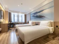 Atour Hotel (Wuhan Hankou Railway Station, Changqing Road) Hotel berhampiran Universiti Politeknik