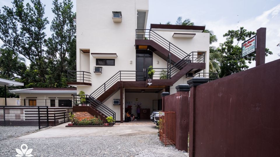 Ver Amare Place Baler by Zen Rooms