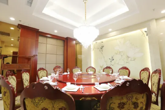 Lushan Hotel (Sanmenxia Liufeng Road)