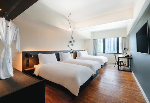 3. 펜타호텔 홍콩 ..