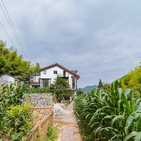 Floral Hotel · Yi Jia Mogan Mountain hotel