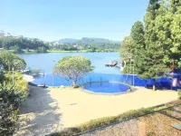 โรงแรมไป่หยุน เลคไซด์ - สระว่ายน้ำแบบอินฟินิตี้