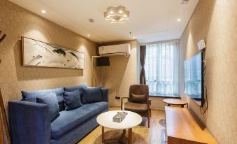 Prolit Hotel (Dazhou Luofu Square Railway Station)