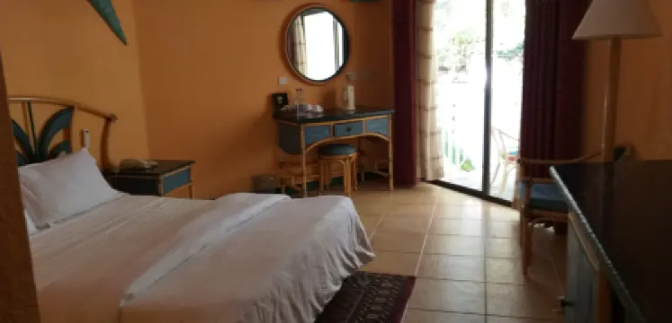 蔚藍精品度假村