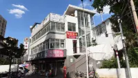 Baoji Yijia Hostel