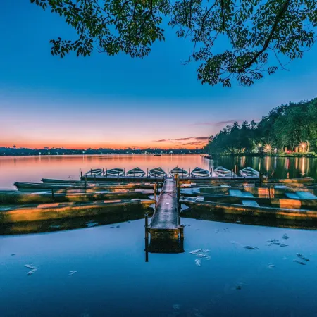 Yangshi Hotel (West Lake Scenic Area)
