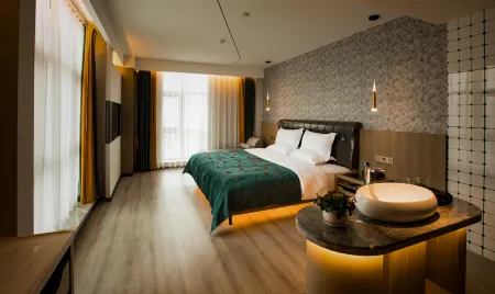 Berlin Mountain View Hotel Отели рядом с достопримечательностью «Science City»