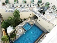 SN Plus Hotel Hotels near Noir Pub