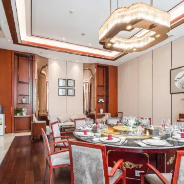 River & Holiday Rezen Hotel Daozhen
