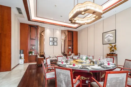 River & Holiday Rezen Hotel Daozhen Отели в г. Даочжэнь