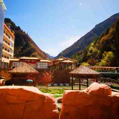 理縣畢棚溝世紀温泉酒店 Hotel Exterior