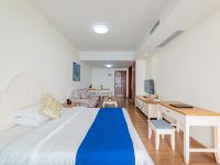 惠东双月湾旅途海景度假公寓 - 180度日出正面全海景大床房