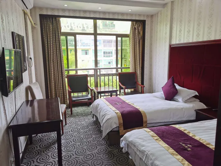 Longteng Hotel