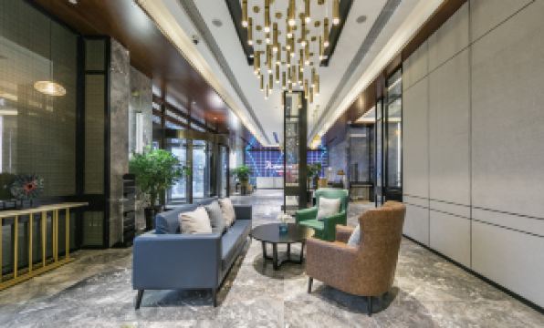 Heyi Yueju Hotel (Shanghai International Tourism and Resorts Zone)