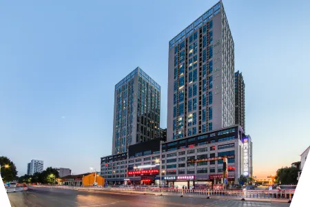 Nanyang Mingmen future smart hotel Отели рядом с достопримечательностью «Zhang Zhongjing Memorial Temple»