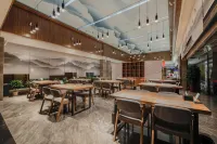 Nanyang Mingmen future smart hotel