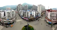 Tongfu Inn - Parkplatz