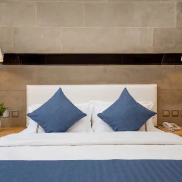 Mengzi Green Enjoy Hotel