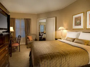 Mayflower Park Hotel
