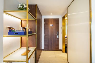 デラックス ダブルルーム エーワン ザ ロイヤル クルーズ ホテル パタヤの写真