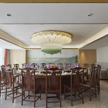 Huazhong Hotel