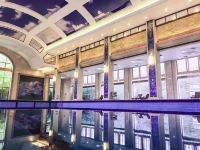 洛阳东山宾馆 - 室外游泳池