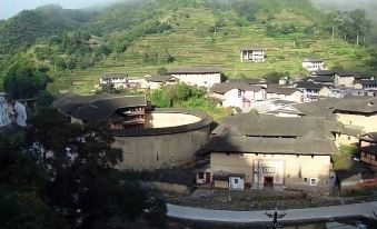 Weiqunlou Inn