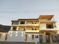 Jizushan Yinxi Bieyuan Hotels in Jizu Mountain Scenic Area