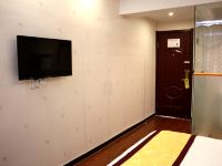 速8酒店(葫芦岛龙湾海滨店) - 标准大床房