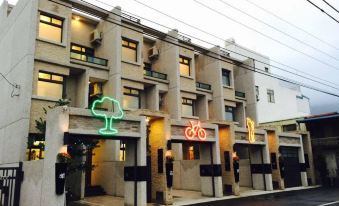 Yingxiang Qiya Hostel