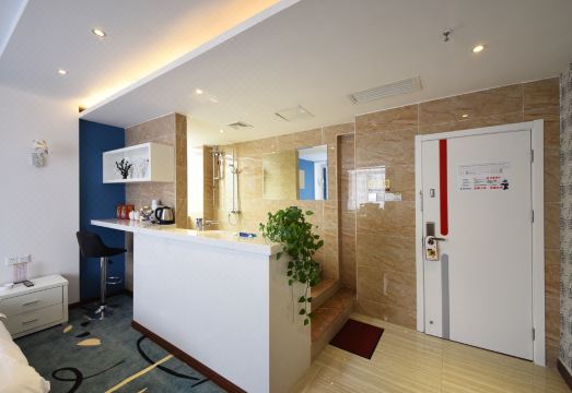 Wonder Hotel (Changsha Central South University Metro Station) Hotel Overview